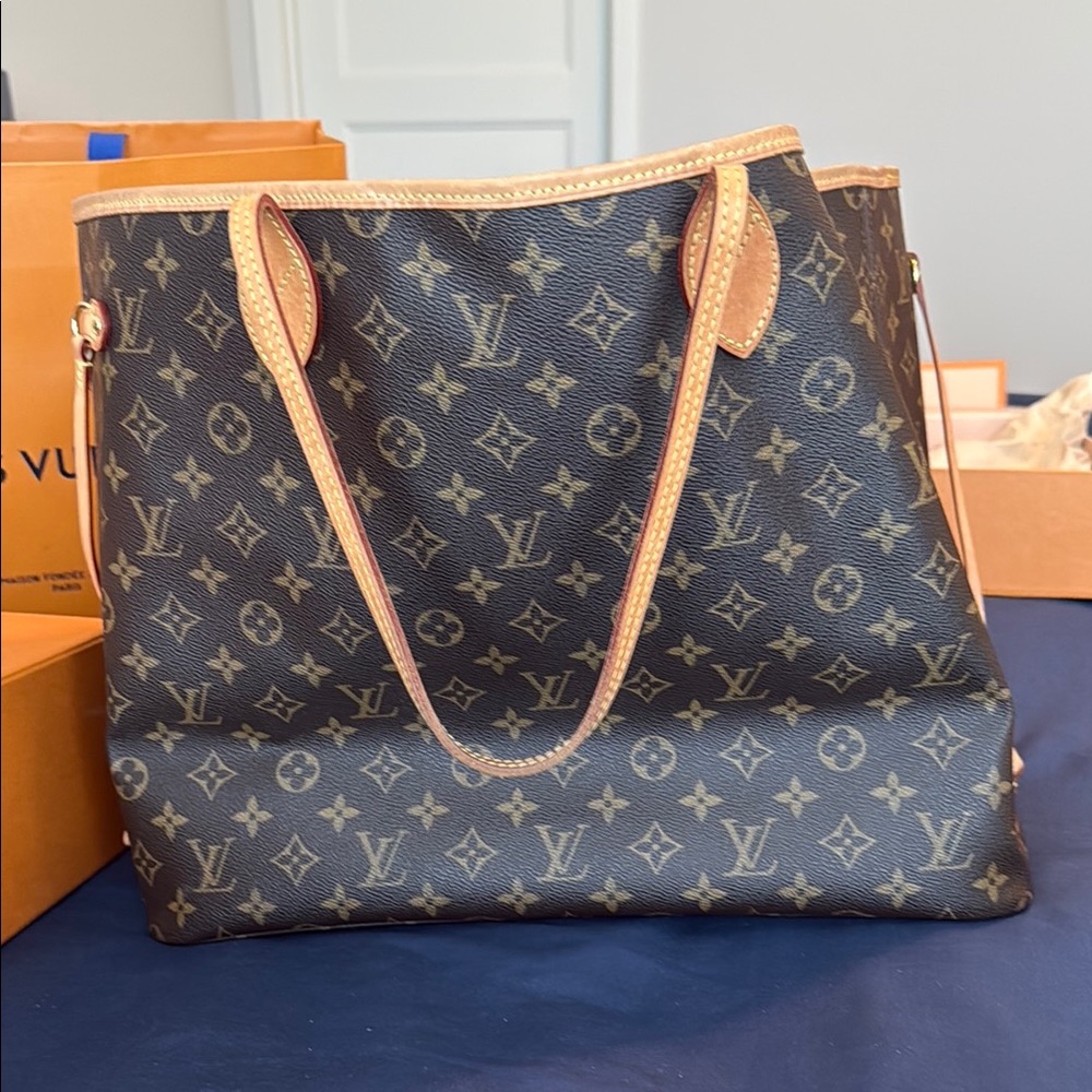 Louis Vuitton Brown Monogram Tote Bag with Vachetta Leather